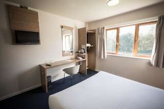 Отель Travelodge Limerick Лимерик Двухместный номер с 1 кроватью-6