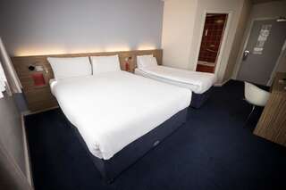 Отель Travelodge Limerick Лимерик Двухместный номер с 2 отдельными кроватями-2